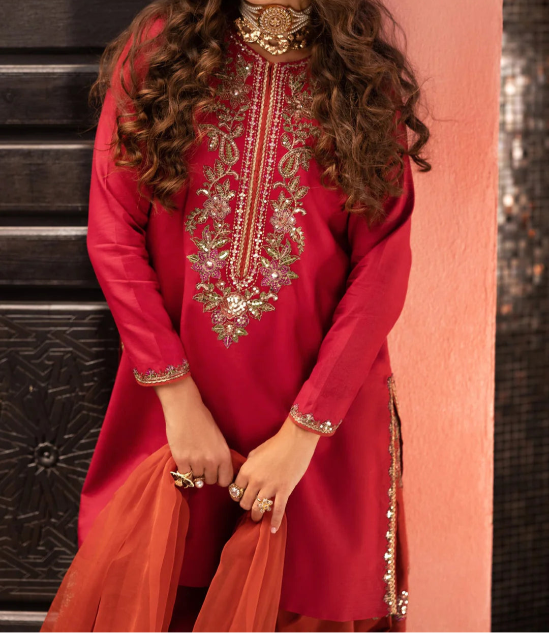 Grace S1243-Embroidered 3pc Sequence Lawn Dress With Embroidered Sequence Organza Dupatta.