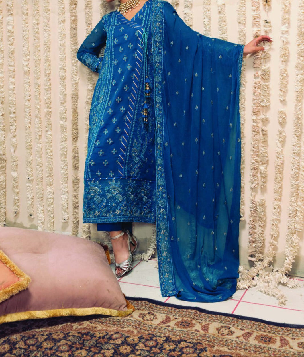 BLUE NOVA– Embroidered Chiffon Unstitched 3Pc Suit.