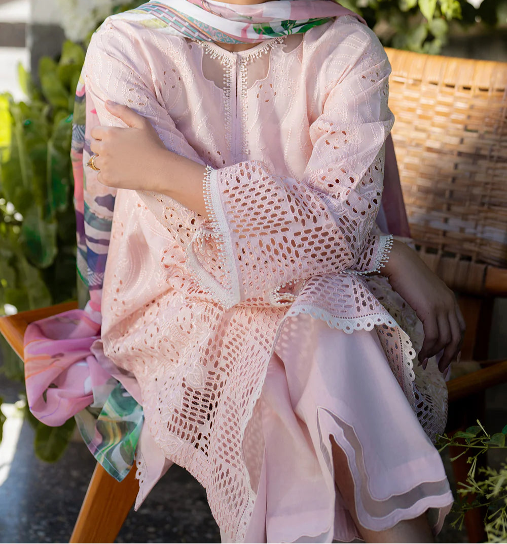 Grace S1261-Embroidered CUTWORK 3pc Lawn Dress With Printed Munar Dupatta.