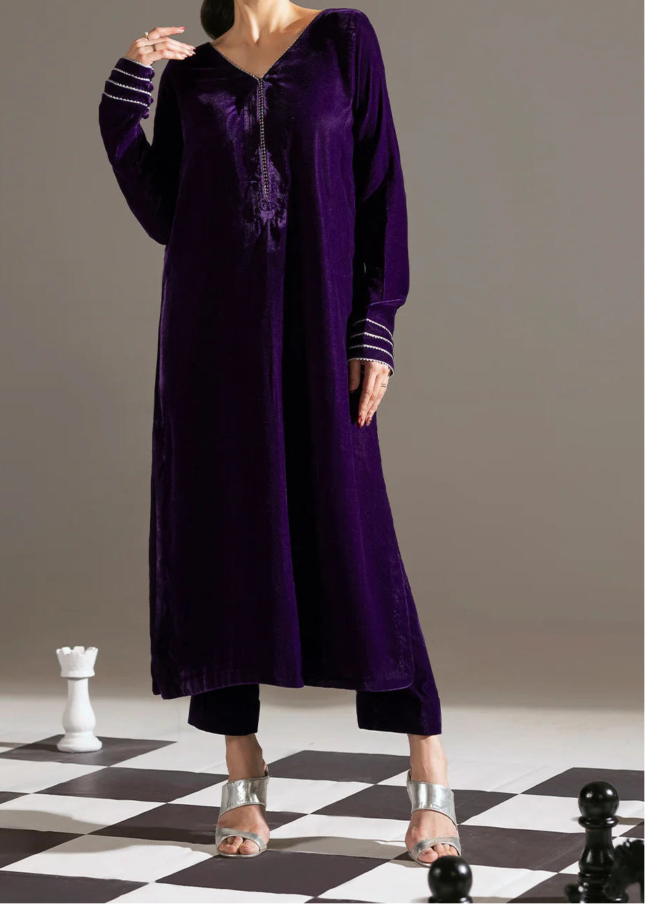 C-S 040- STITCHED 2PC VELVET CO-ORD SET.