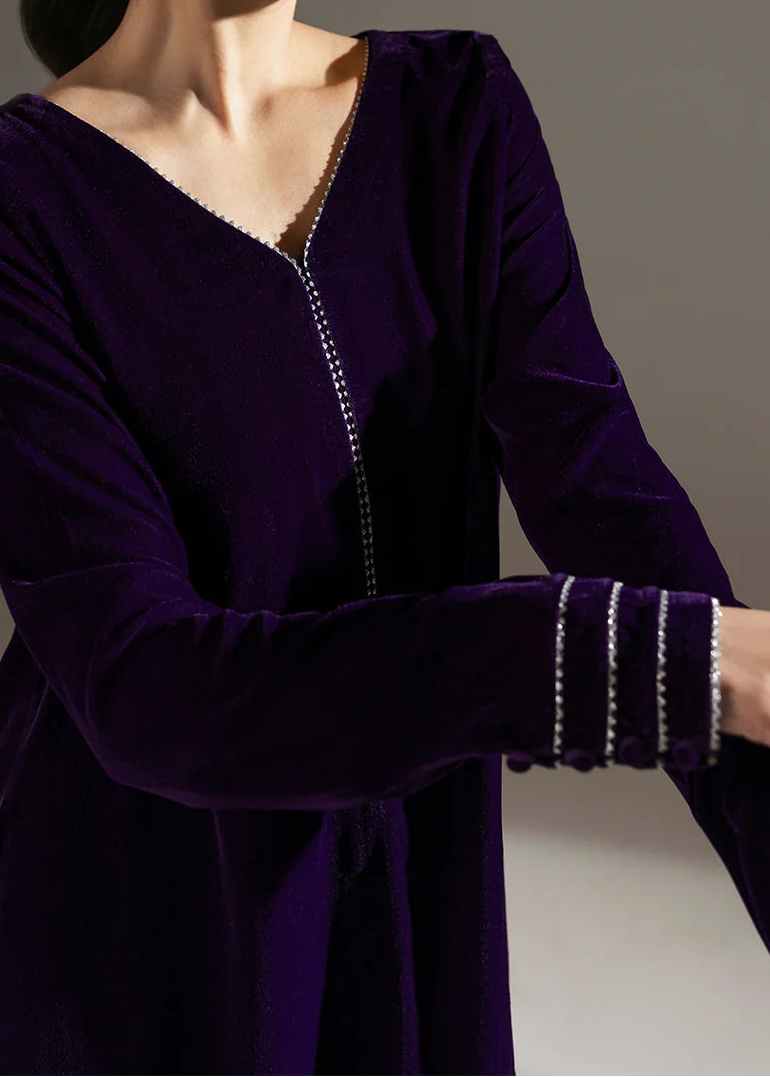 C-S 040- STITCHED 2PC VELVET CO-ORD SET.