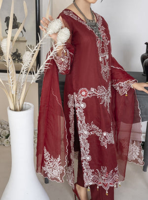 Grace S617-Embroidered 3pc Organza dress With Embroidered Organza dupatta.