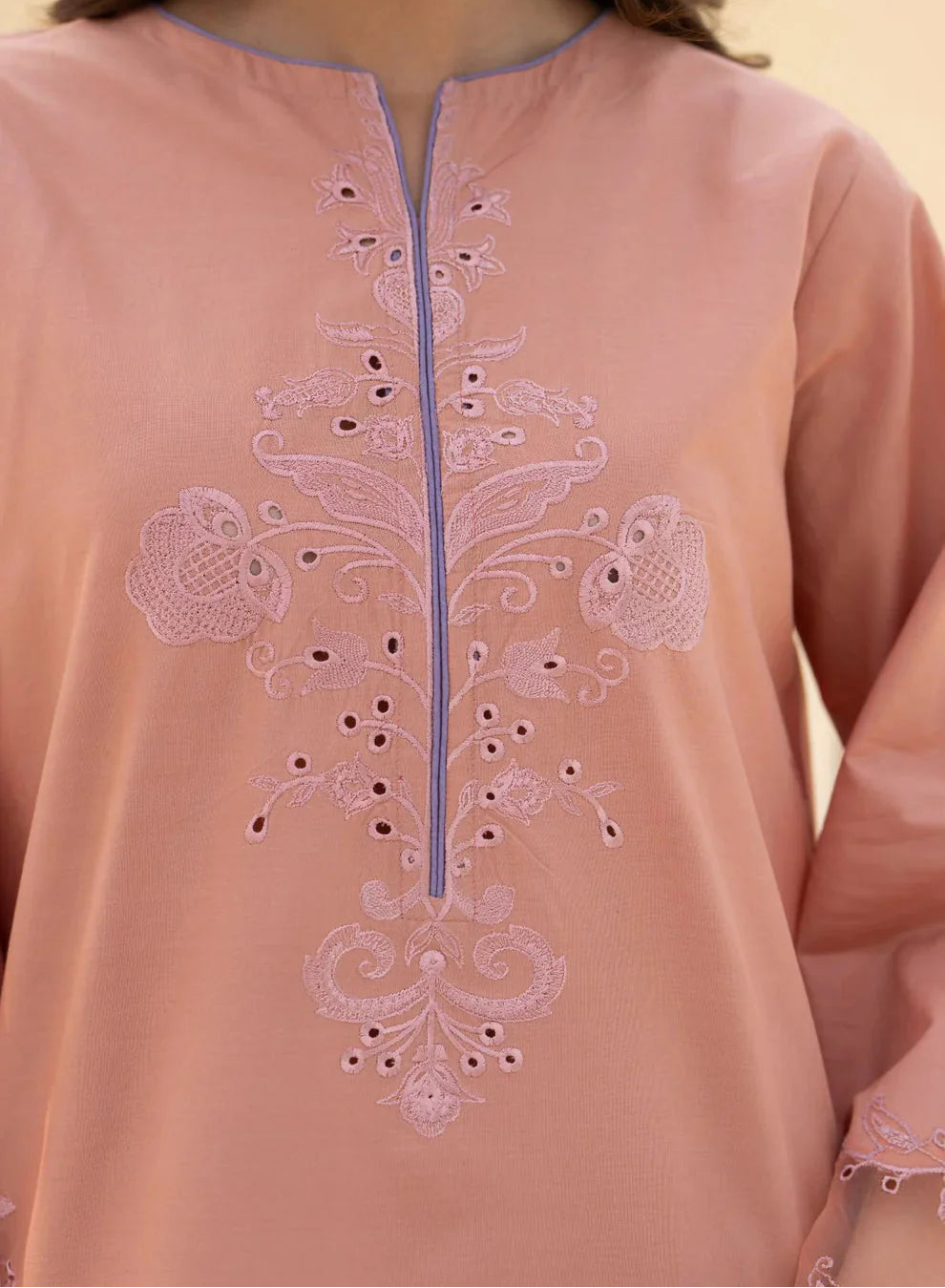 Grace S1506 - Embroidered 3pc CHIKANKARI Lawn Dress With Printed Chiffon Dupatta.