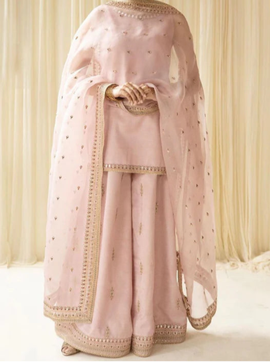 Grace S1211-Embroidered 3pc Sequence Lawn Dress With Embroidered Sequence Organza Dupatta.