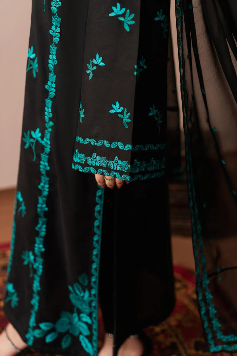 Grace S1439-Embroidered 3pc Lawn Dress With Embroidered Chiffon Dupatta.