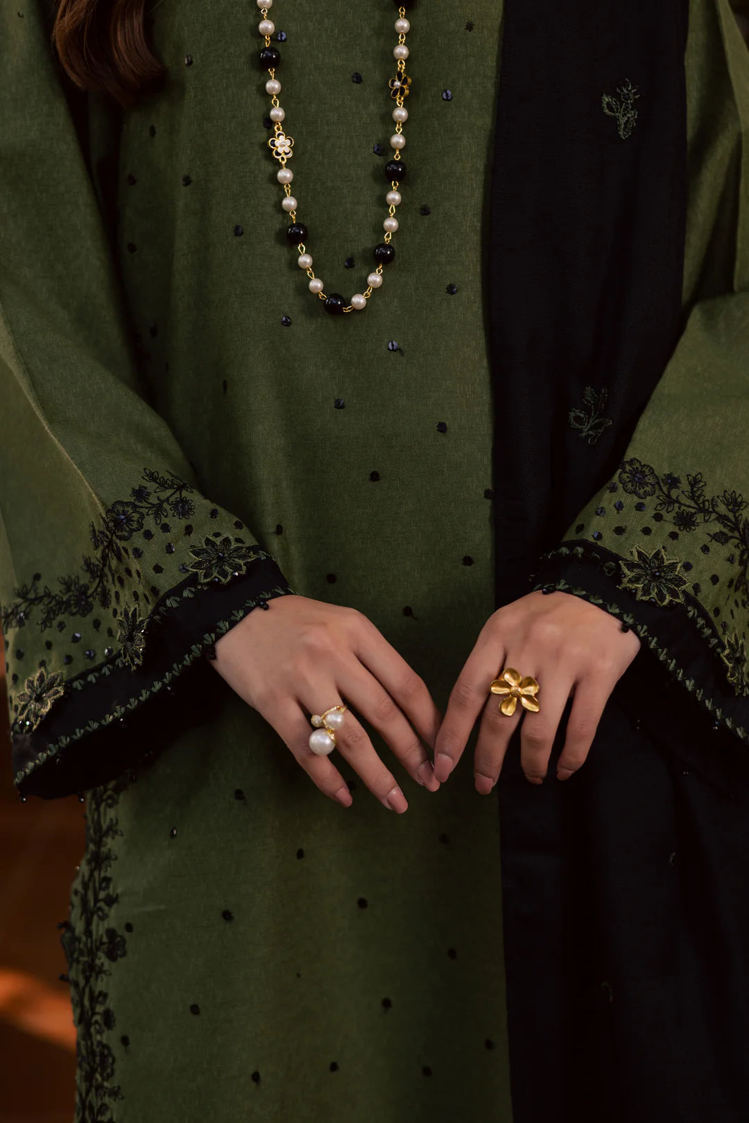 Grace S1393- Embroidered 3pc Lawn Dress With Embroidered Chiffon Dupatta.