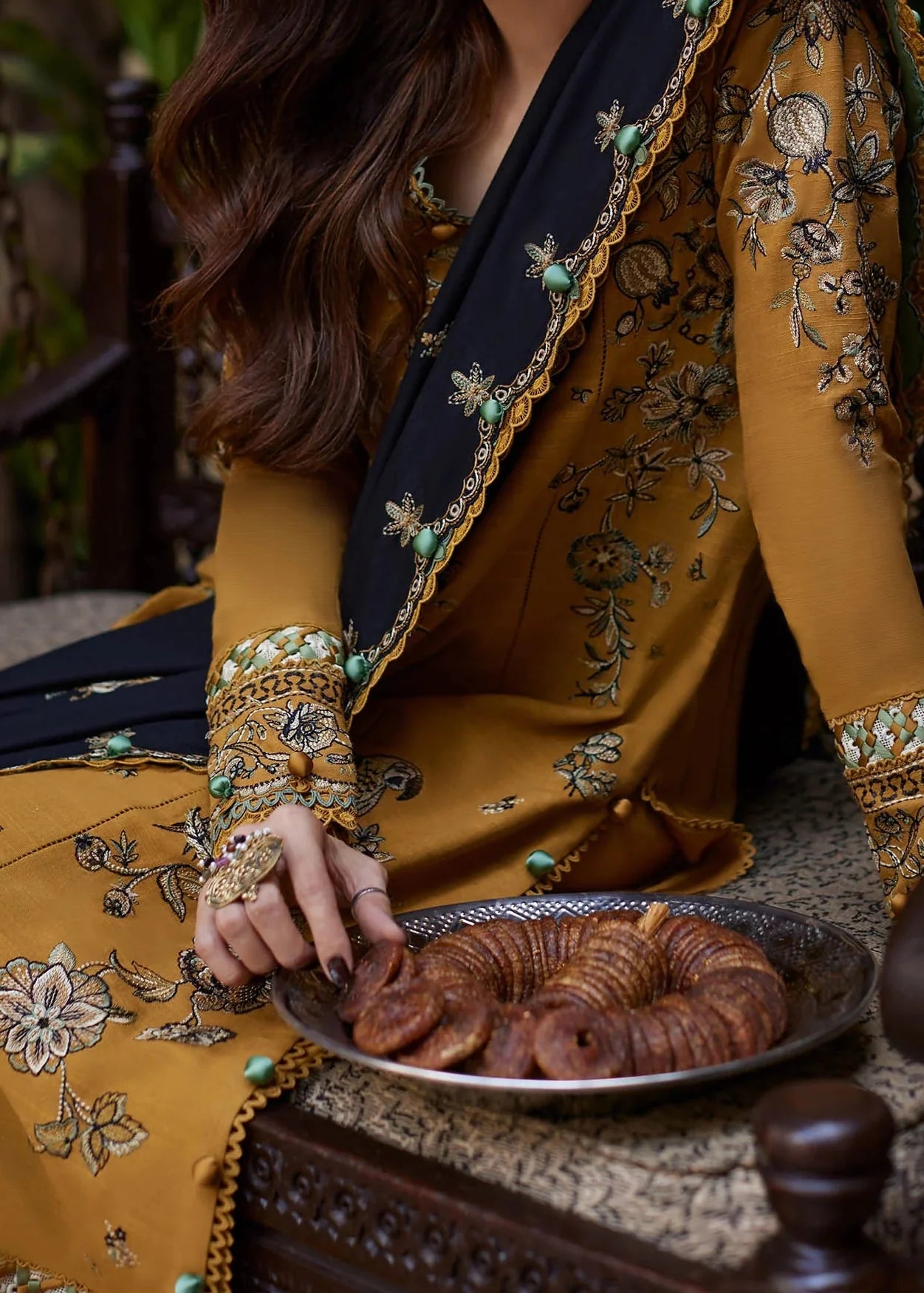 Grace S1345 - Embroidered 3pc Lawn Dress With Printed Lawn Dupatta.