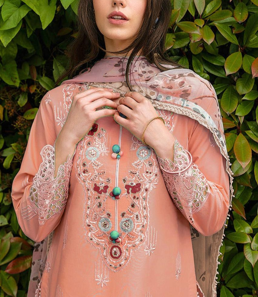 Grace S1205-Embroidered 3pc Lawn dress with Printed Munar Dupatta.