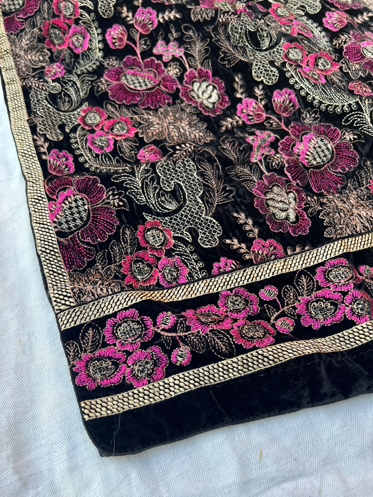 Sarinnah Premium 04- Embroided Fine quality Velvet shawl.