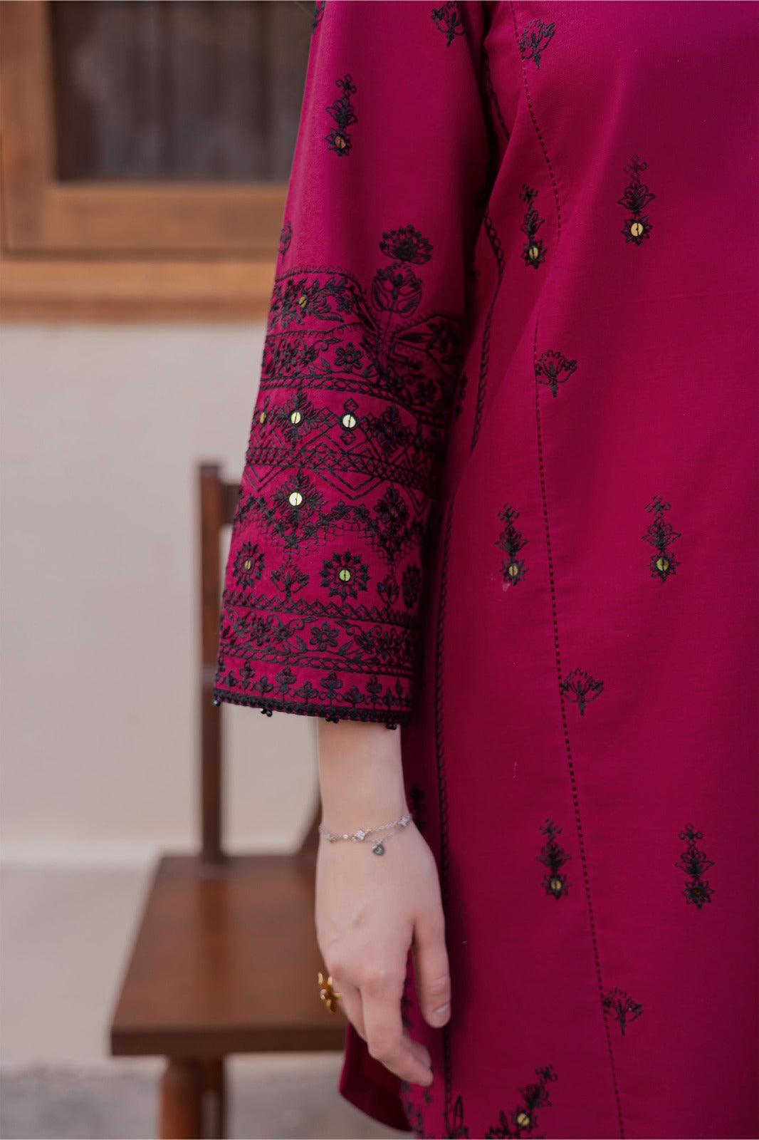 Grace S1360 - Embroidered Sequence 3pc Lawn Dress With Embroidered Sequence Chiffon Dupatta.