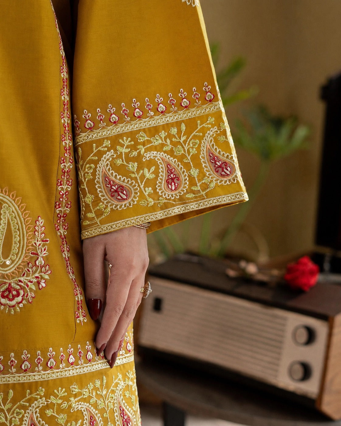 Grace S1472 - Embroidered 2pc lawn dress.