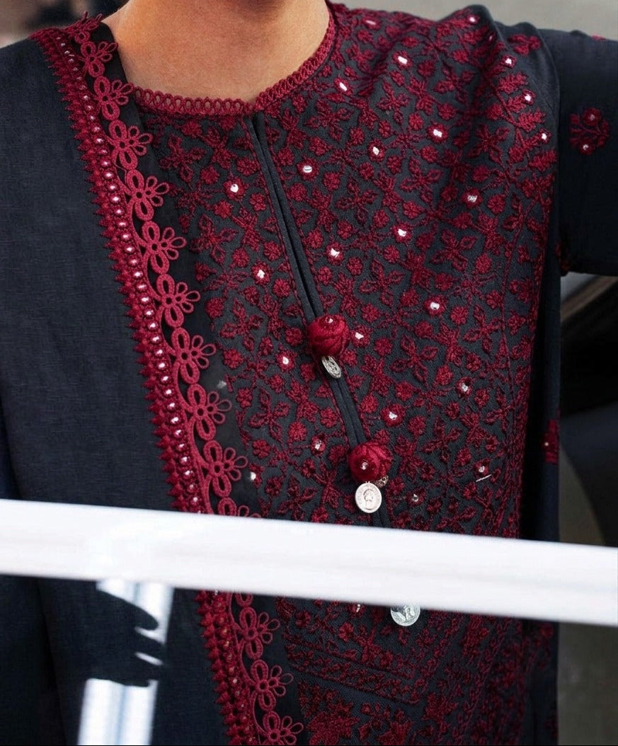 Grace S1524 - Embroidered 3pc Lawn Dress With Embroidered Chiffon Dupatta.