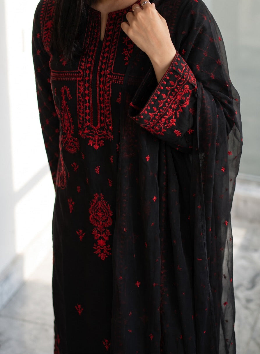 Grace S1578 - Embroidered 3pc Lawn Dress With Embroidered Chiffon Dupatta.