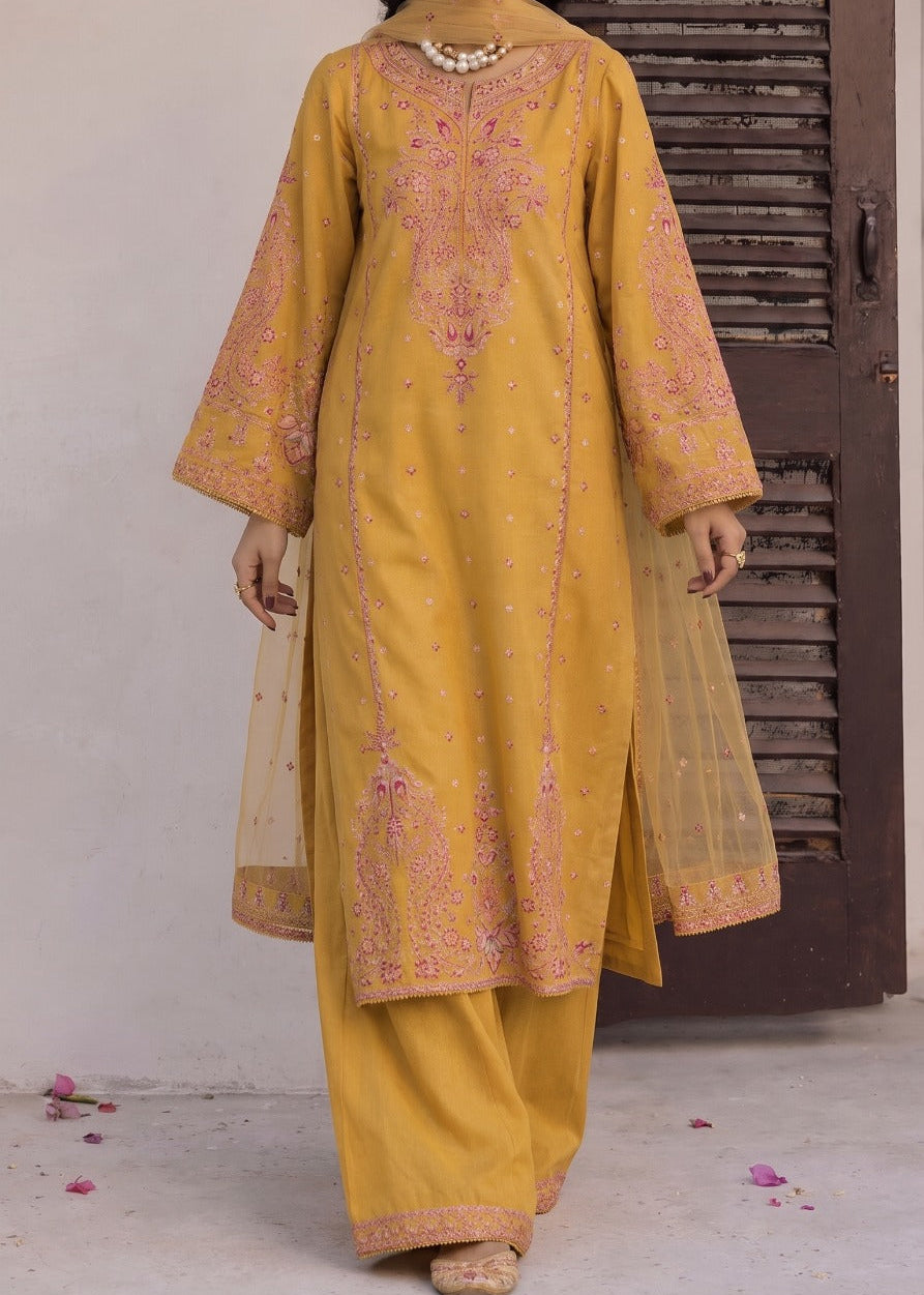 Grace S1615 - Embroidered Sequence 3pc Lawn Dress With Embroidered Sequence Khadi Net Dupatta.