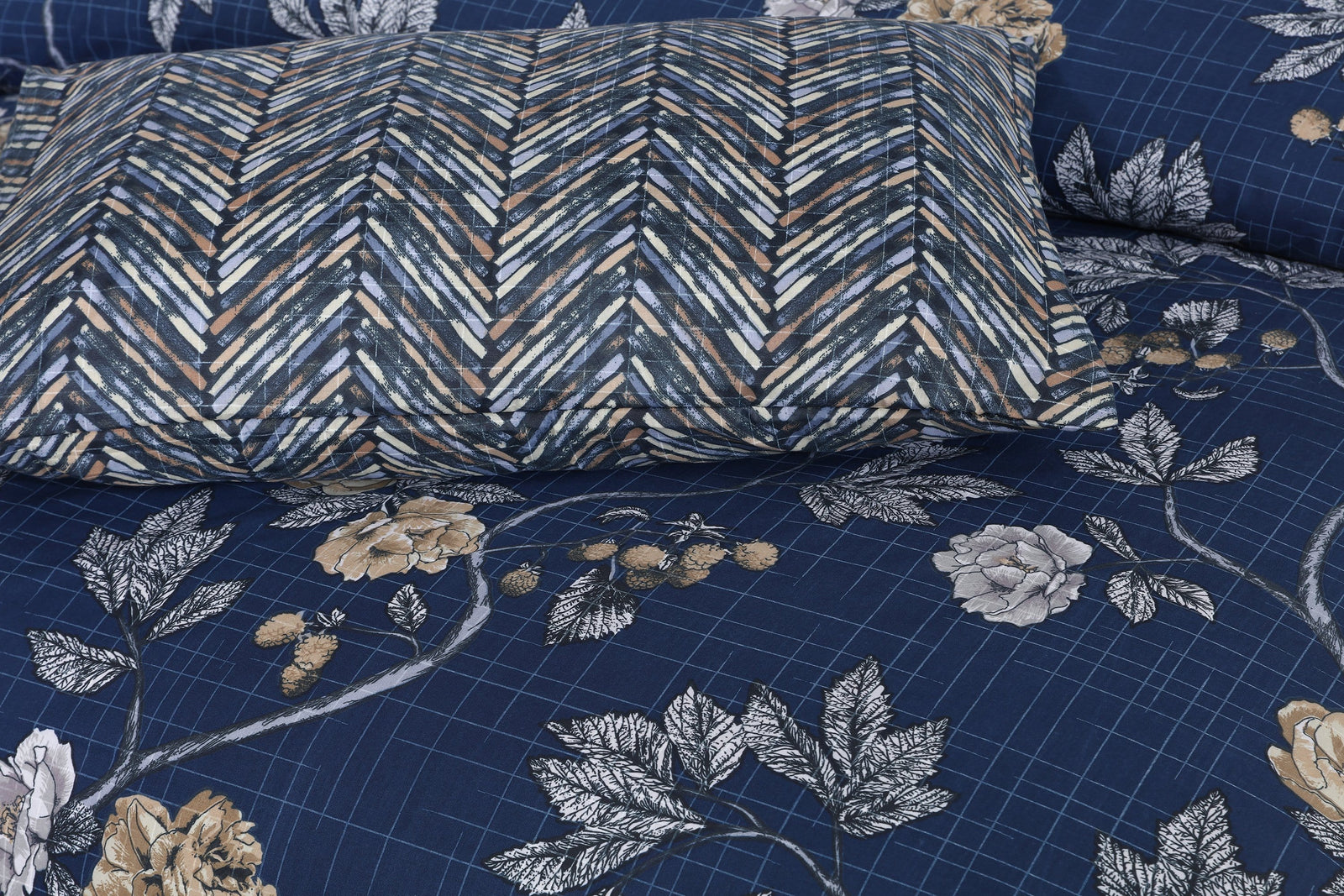 FL560 - BedSheet Set