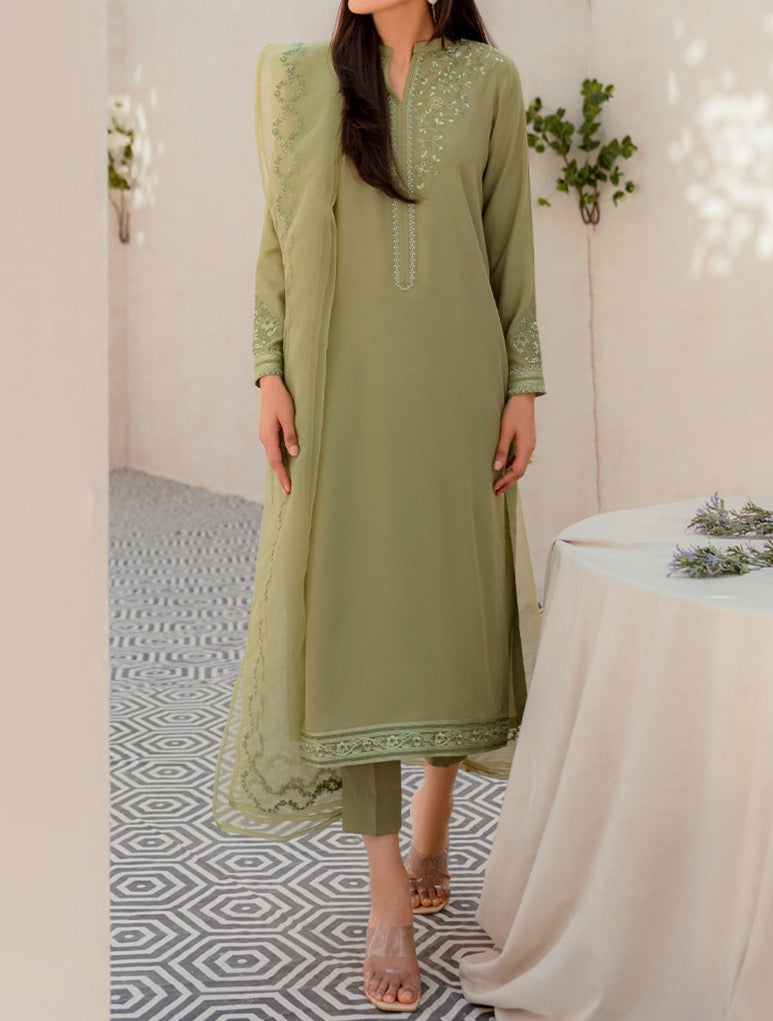 Grace S821 -Embroidered 2pc lawn dress