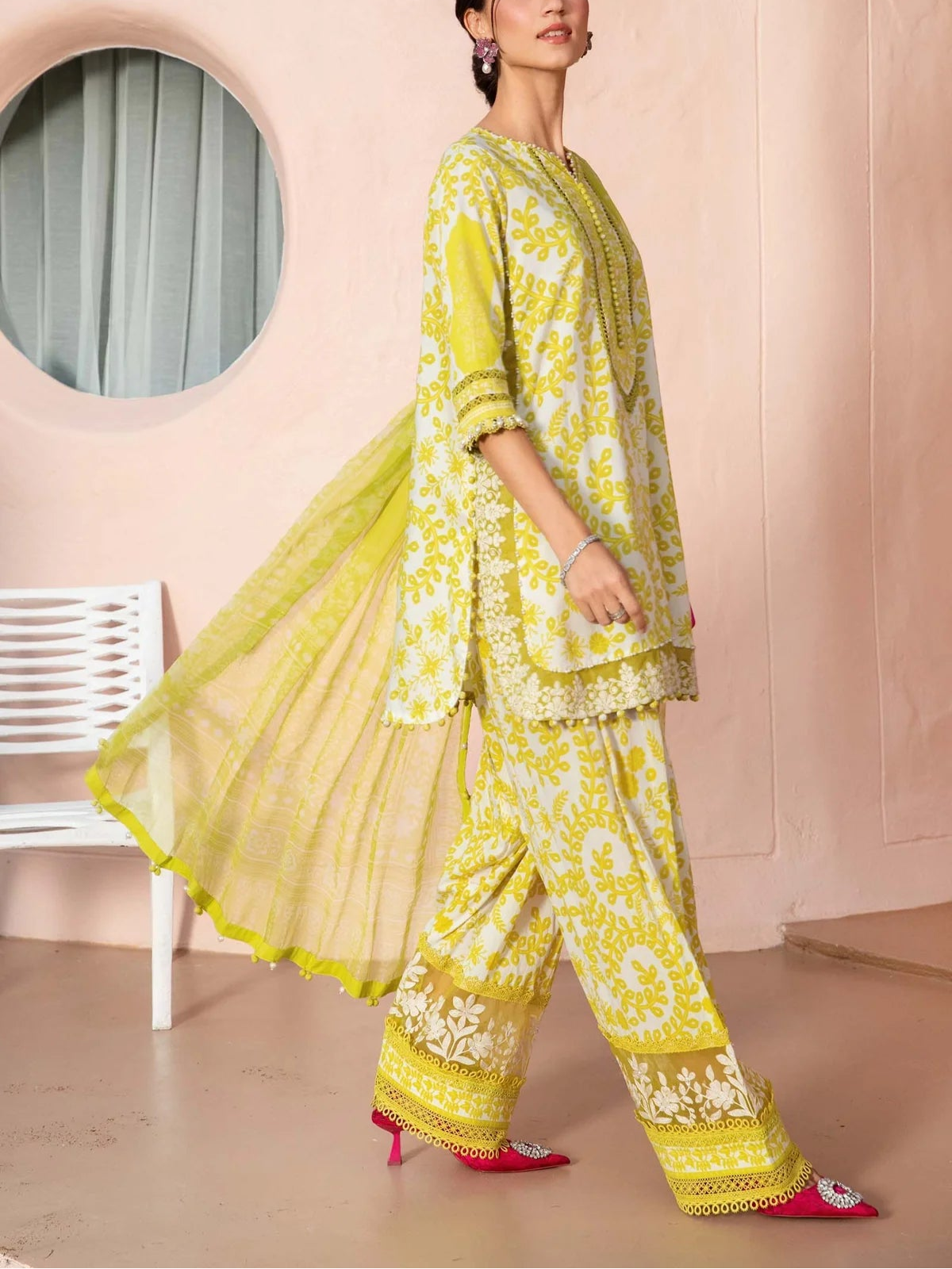 Grace S1102-Printed & Embroidered 3pc Lawn dress with Printed Chiffon Dupatta.
