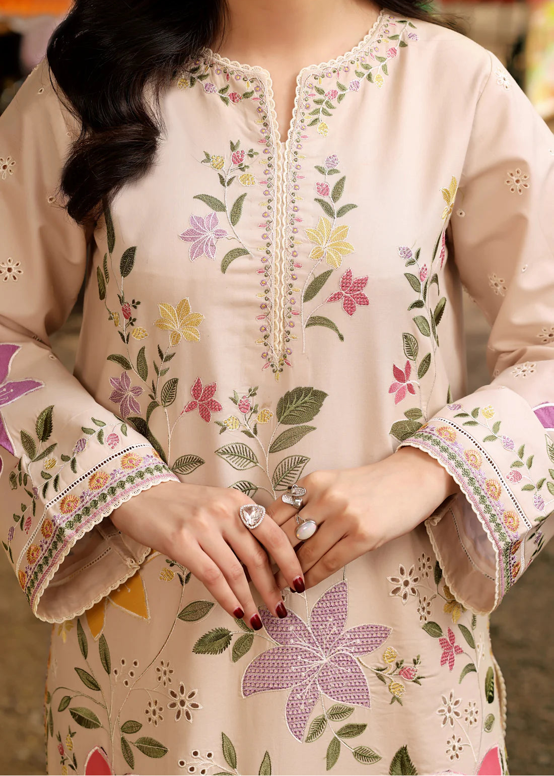 Grace S1503 - Embroidered 3pc CHIKANKARI Lawn Dress With Printed Lawn Dupatta.