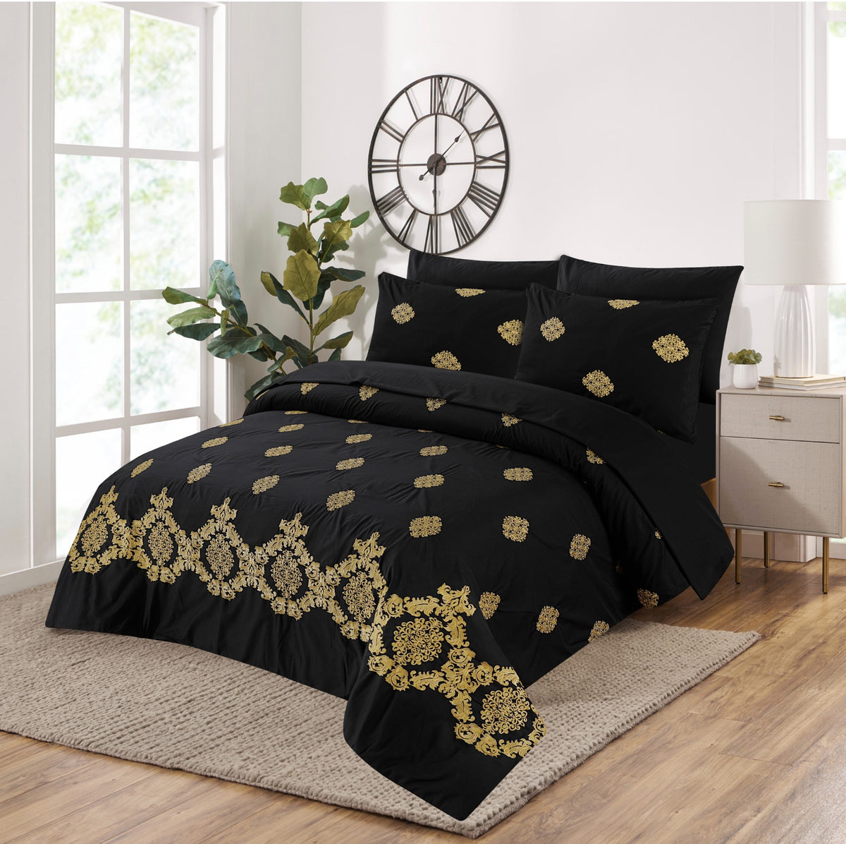 K0021- Embroidered Duvet Cover Set (Luxury Sateen) .