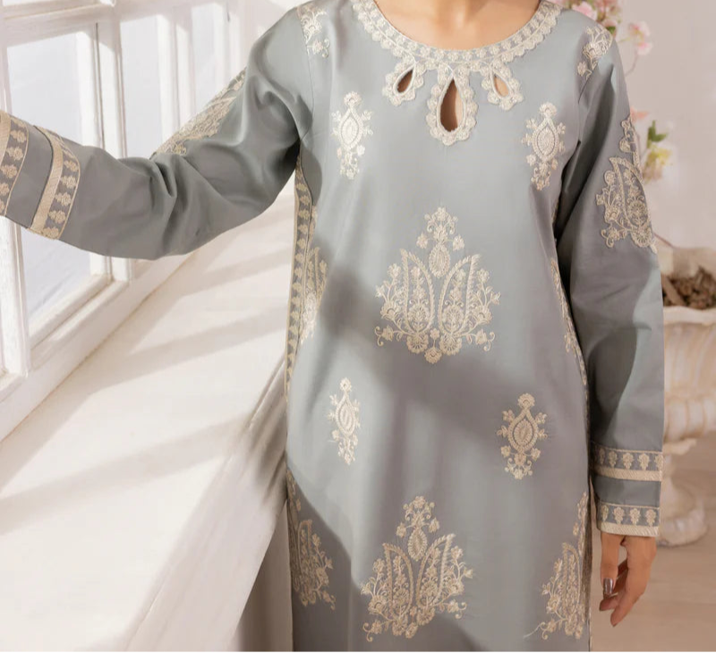 Grace S1274-Embroidered 3pc Lawn Dress With Printed Munar Dupatta.