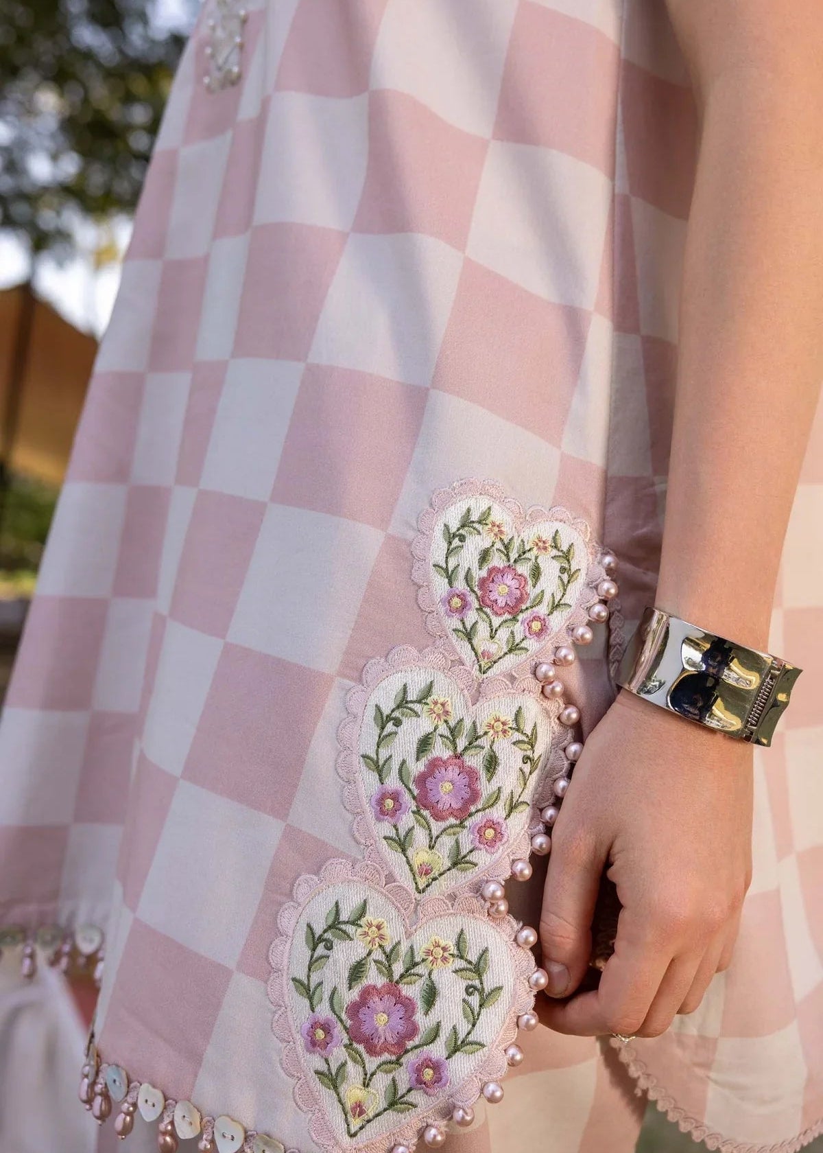 Grace S1351 - Printed & Embroidered 3pc Lawn Dress With Embroidered  Sequence Chiffon Dupatta.