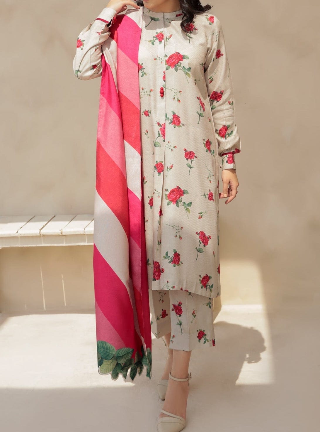 Grace S546- Printed 3pc lawn dress with Printed lawn dupatta.