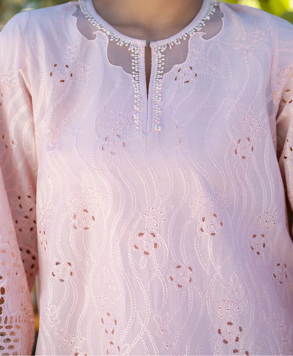 Grace S1261-Embroidered CUTWORK 3pc Lawn Dress With Printed Munar Dupatta.