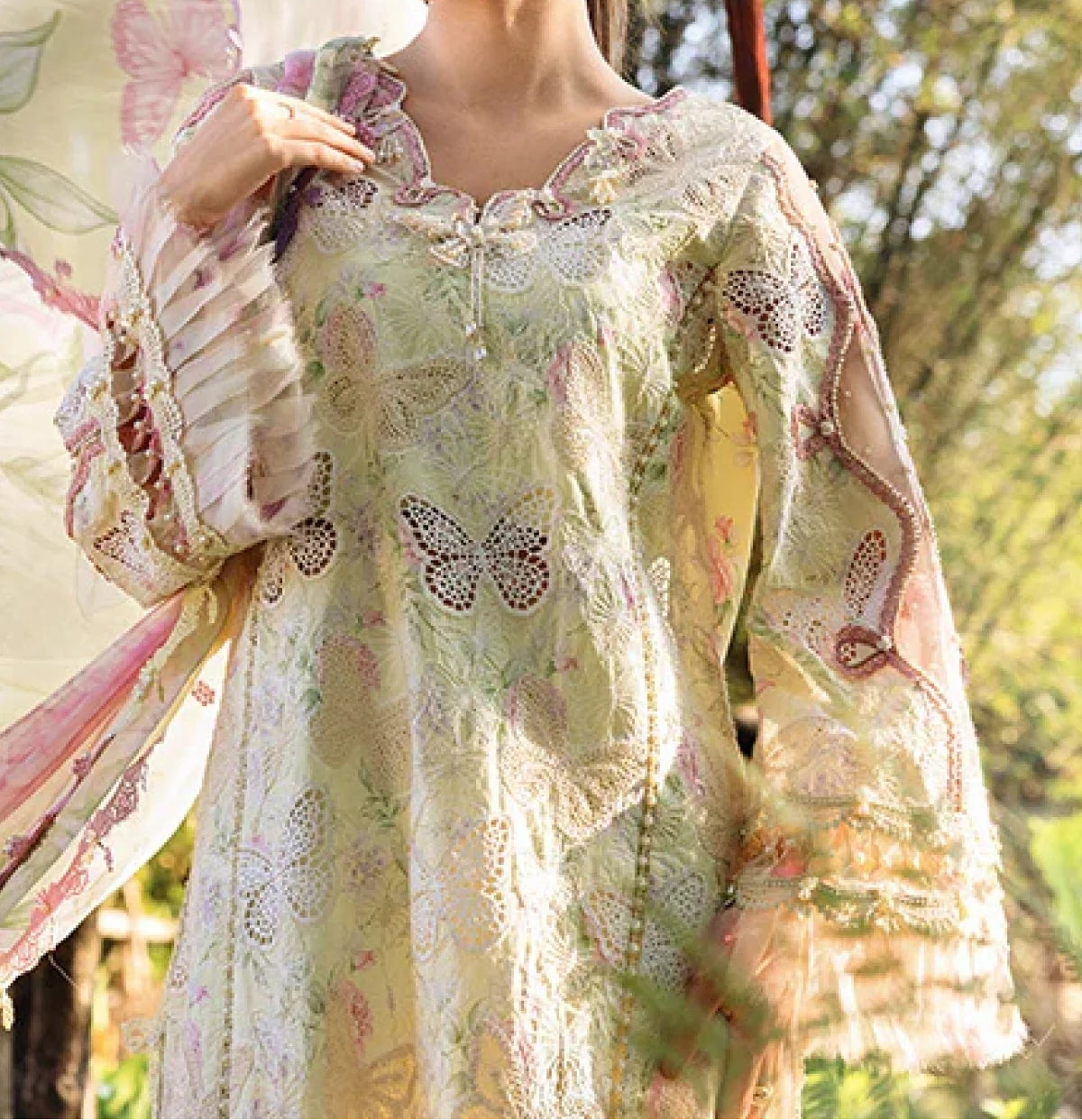 Grace S1424 - Embroidered 3pc CHIKANKARI Lawn Dress With Digital Printed Chiffon Dupatta.