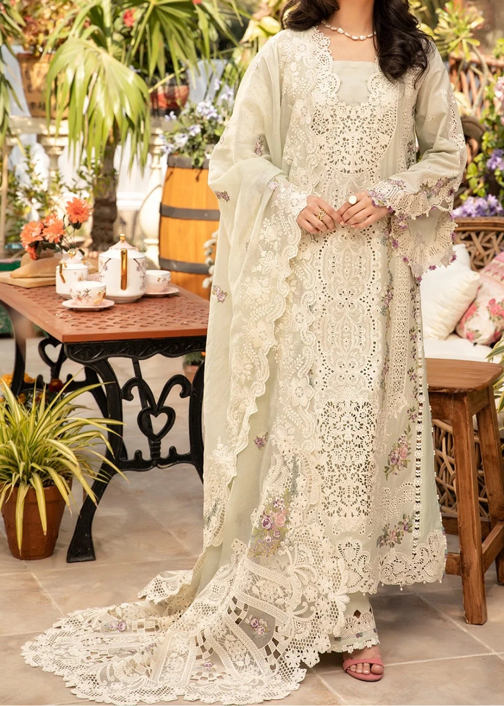Grace S1428 - Embroidered 3pc CHIKANKARI Lawn Dress With Embroidered Chiffon Dupatta.