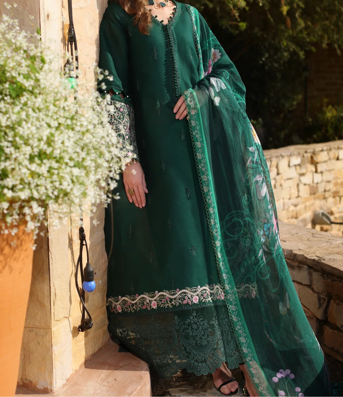 Grace S1230-Embroidered 3pc CHIKANKARI Lawn Dress With Printed Munar Dupatta.