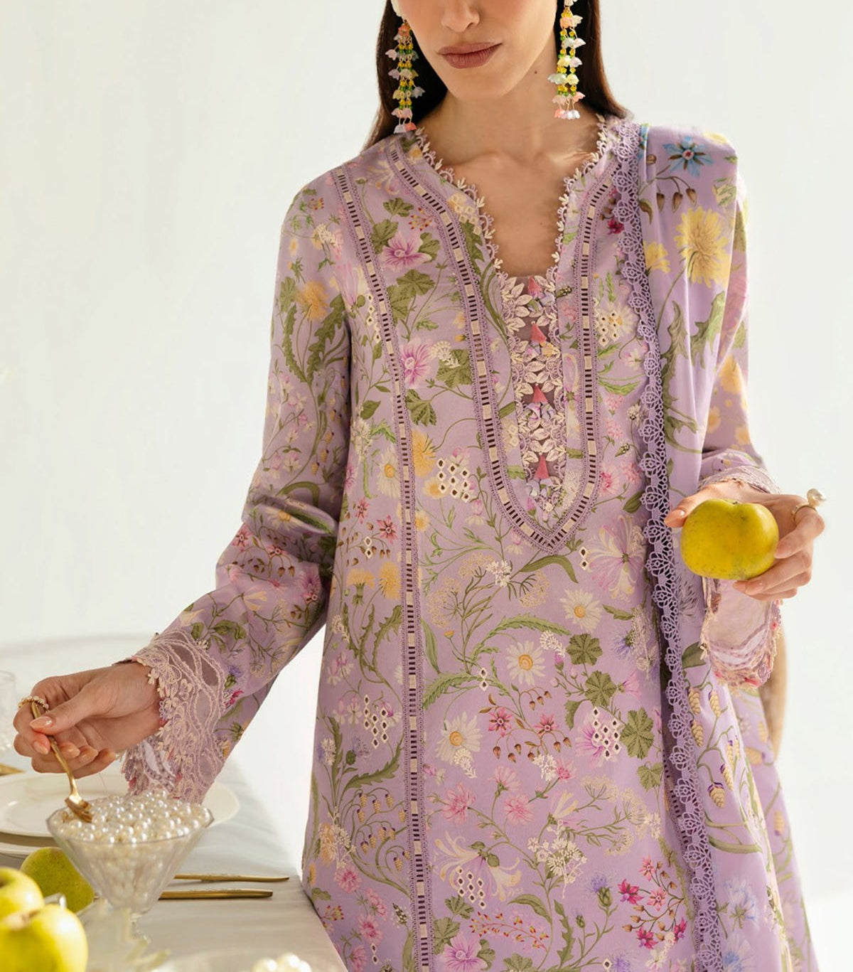 Grace S1134-Embroidered 3pc CHIKANKARI Lawn dress with Printed Chiffon Dupatta.