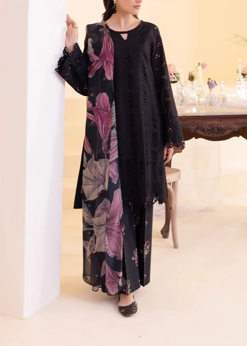 Grace Z114- Stitched Embroidered 3pc CHIKANKARI Lawn Dress With Printed Munar Dupatta.