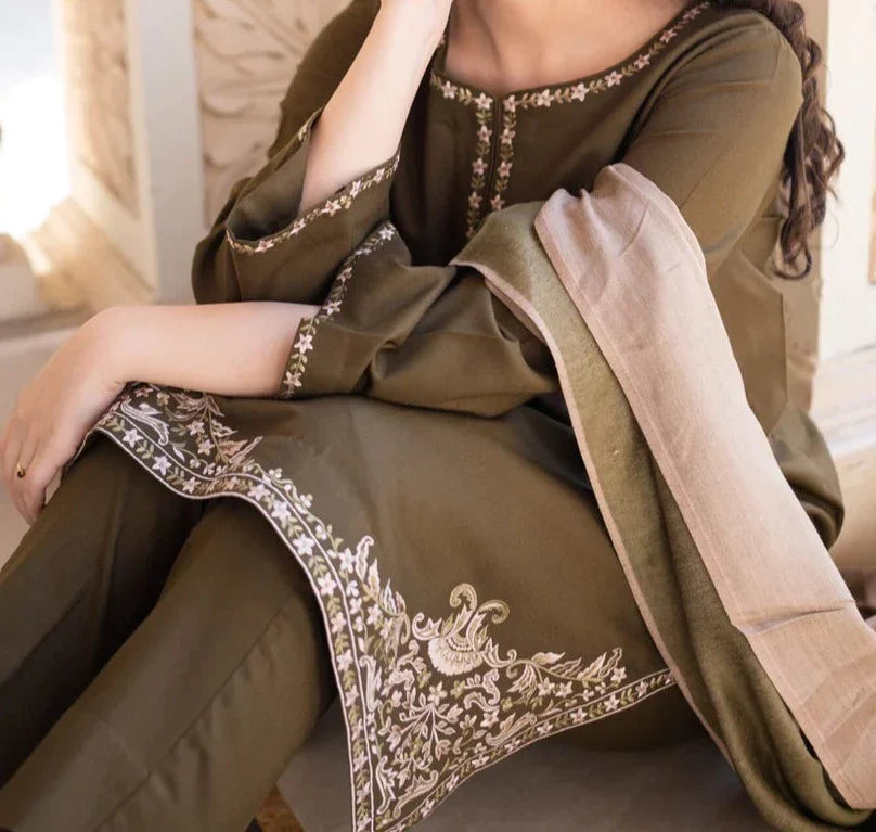 Grace Z130- Stitched Embroidered 3pc Marina dress with Shawl.