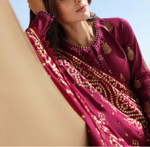 Grace S1018-Embroidered 3pc Lawn dress with Printed Munar Dupatta.