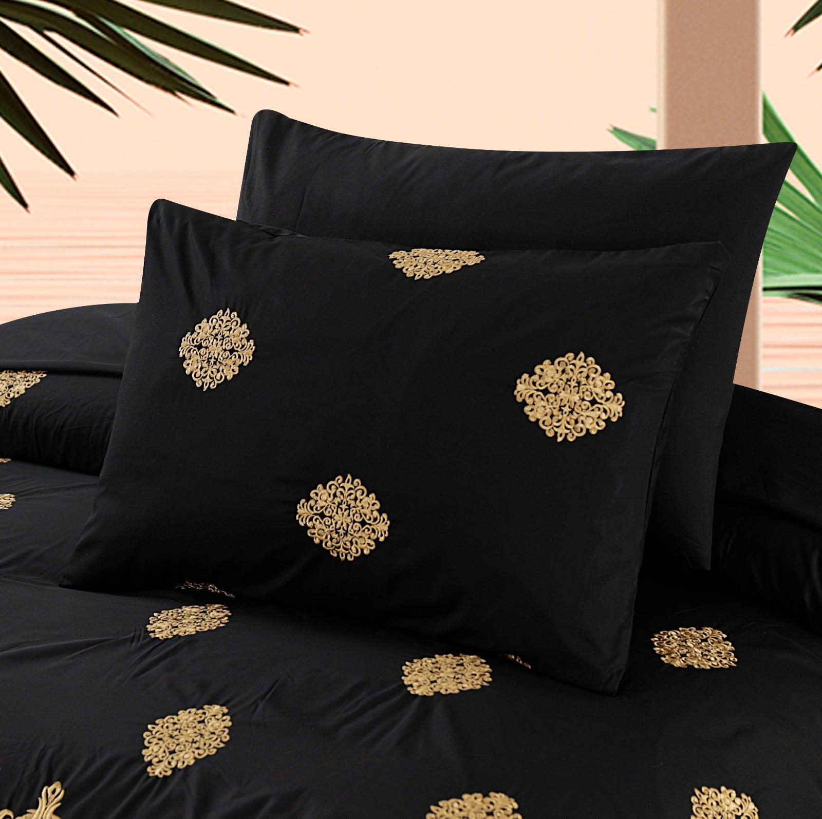 K0021- Embroidered Duvet Cover Set (Luxury Sateen) .