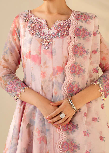 Grace S1335 - Printed & Embroidered 3pc Lawn Dress With Embroidered Chiffon Dupatta.