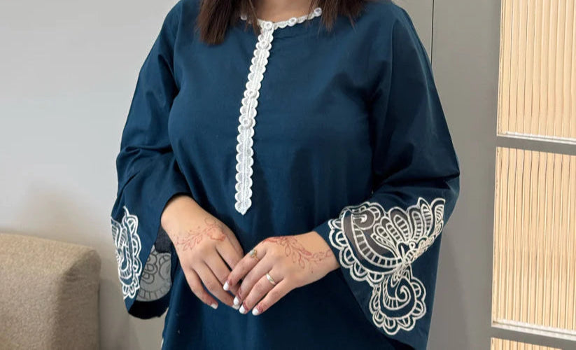 Grace S1259-Embroidered 2pc Lawn Dress.