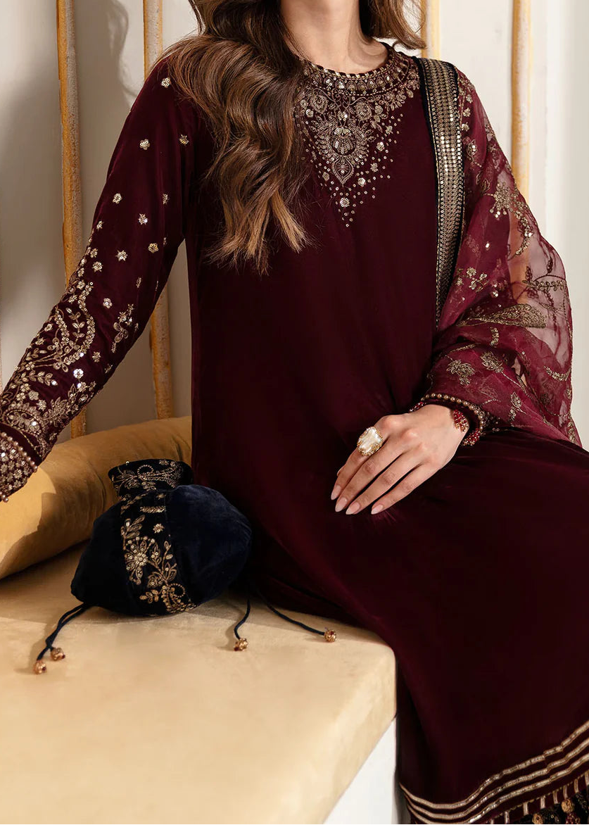Grace W999-Embroidered Sequence 3pc Velvet Dress With Embroidered Sequence Chiffon Dupatta.