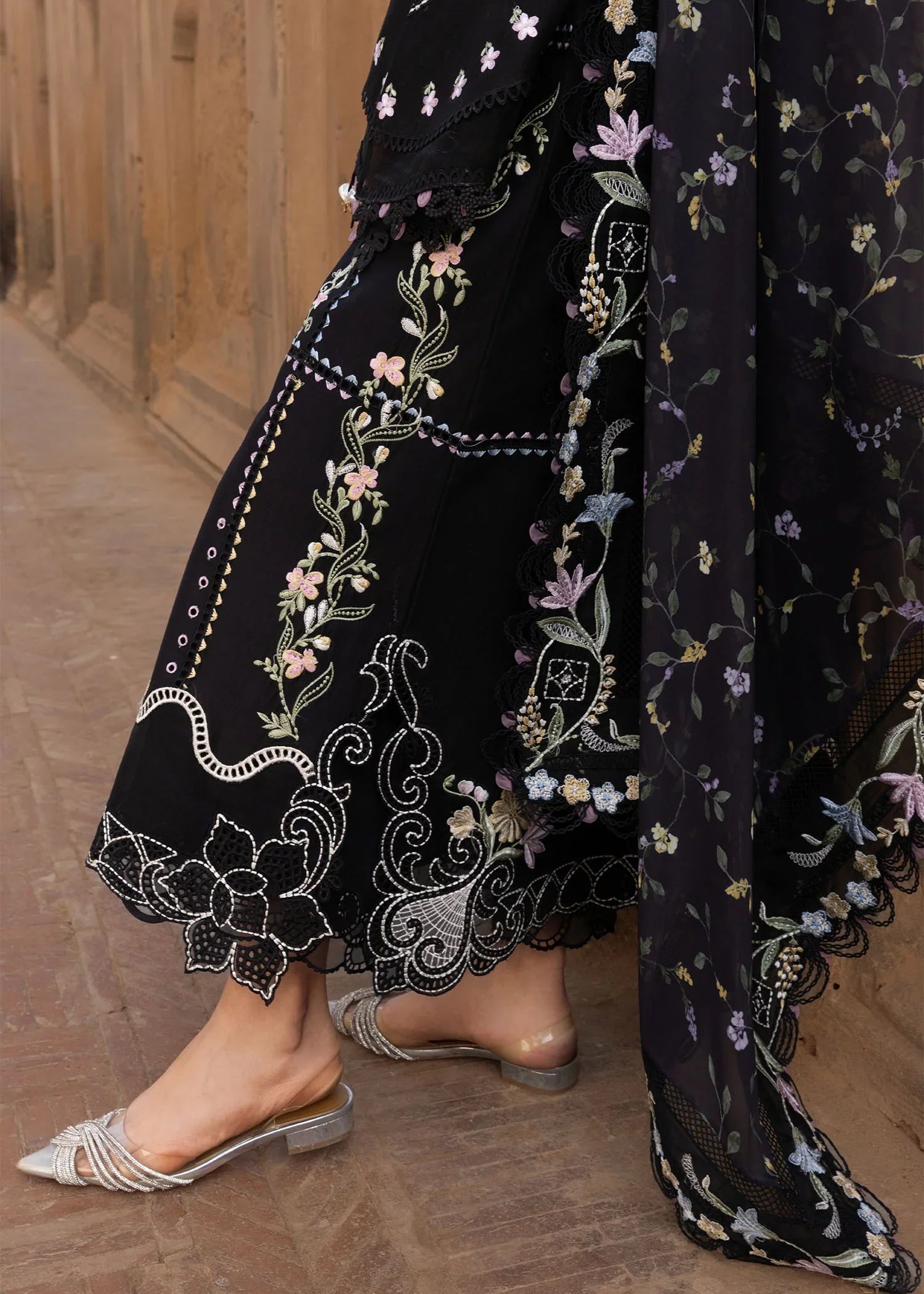 Grace Z-(S1458) - Stitched Embroidered 3pc CHIKANKARI Lawn Dress With Printed Lawn Dupatta.