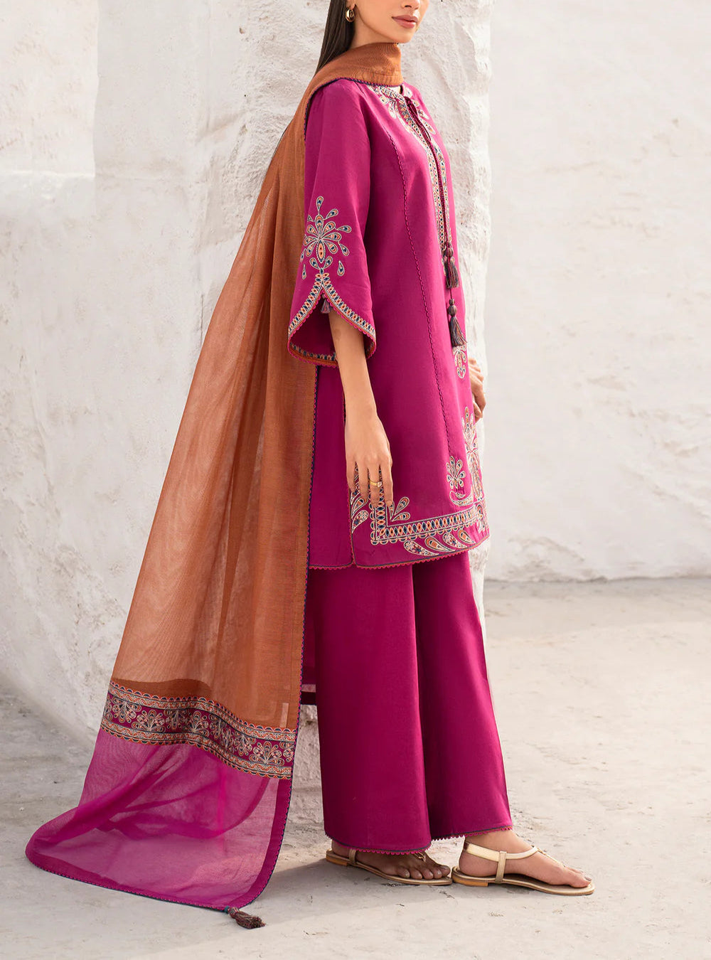 Grace S1190-Embroidered 3pc Lawn Dress With Printed Munar Dupatta.