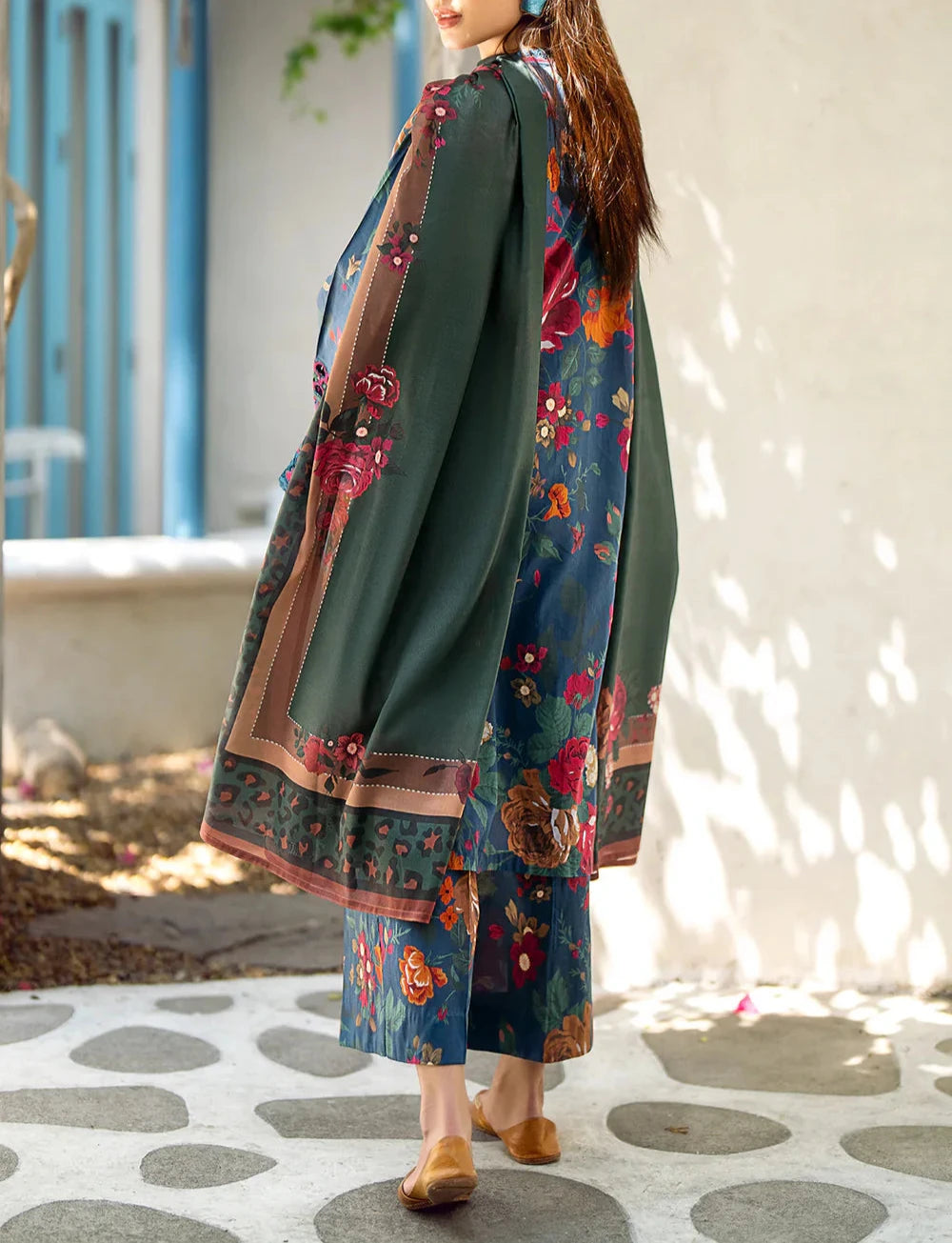 Grace W461-Printed 3pc karandi Dress With Printed karandi Shawl.