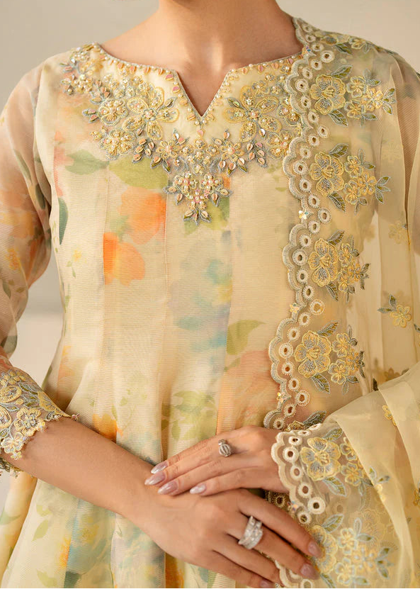 Grace S1334 - Printed & Embroidered 3pc Lawn Dress With Embroidered Chiffon Dupatta.