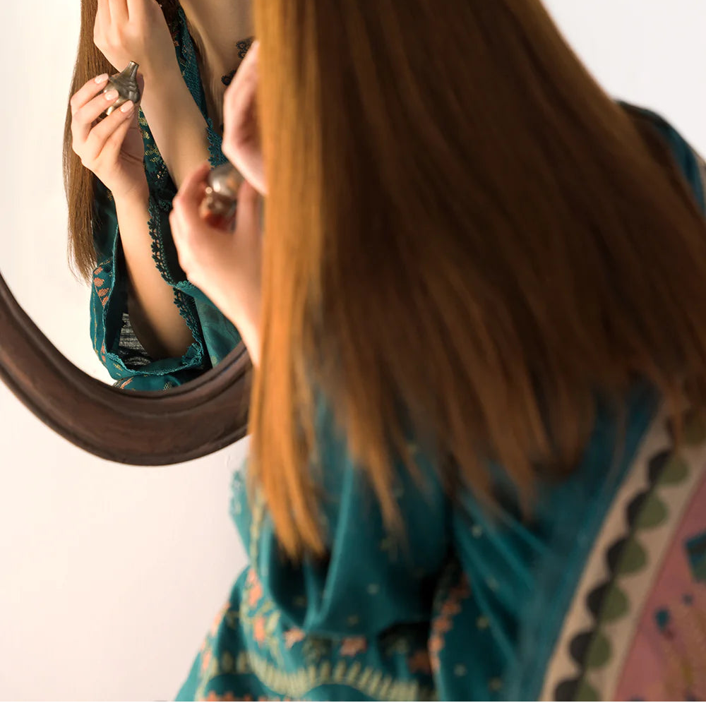 Grace S1404 - Embroidered 3pc Lawn Dress With Printed Lawn Dupatta.