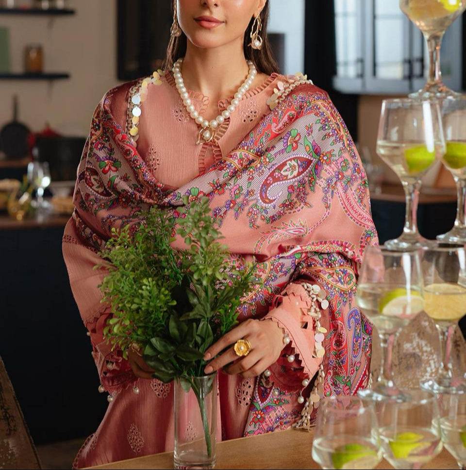 Grace S952-Embroidered 3PC CHIKANKARI Lawn Dress With Printed Munar Dupatta.
