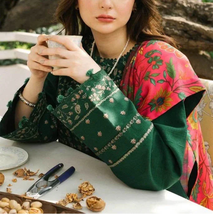 Grace Z118- Stitched Embroidered 3pc Lawn Dress With Printed Munar Dupatta.