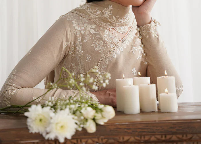 Grace S1375 - Embroidered 3pc Lawn Dress With Embroidered Organza Dupatta.