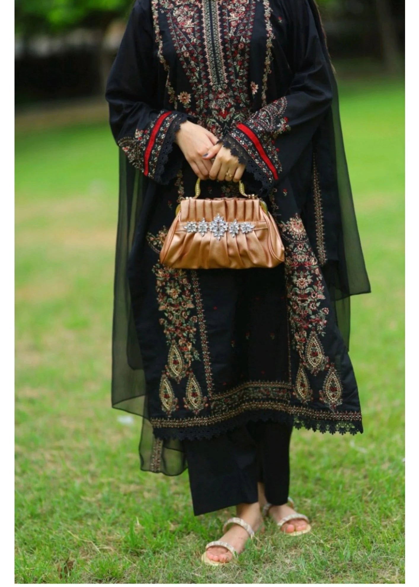 Grace W735-Embroidered 3pc Marina Dress With Embroidered Chiffon Dupatta