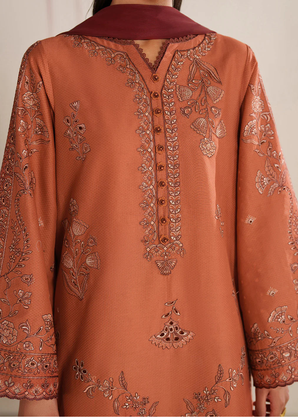 Grace S1377 - Embroidered 3pc Lawn Dress With Printed Chiffon Dupatta.