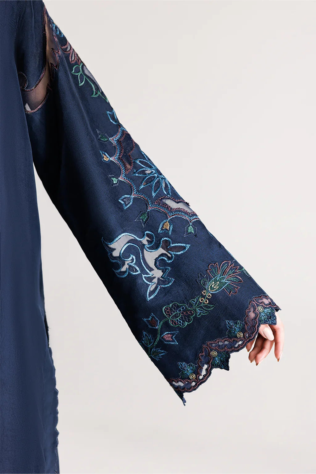 Grace W1057 - Embroidered 3pc Marina Dress With Embroidered Chiffon Dupatta.