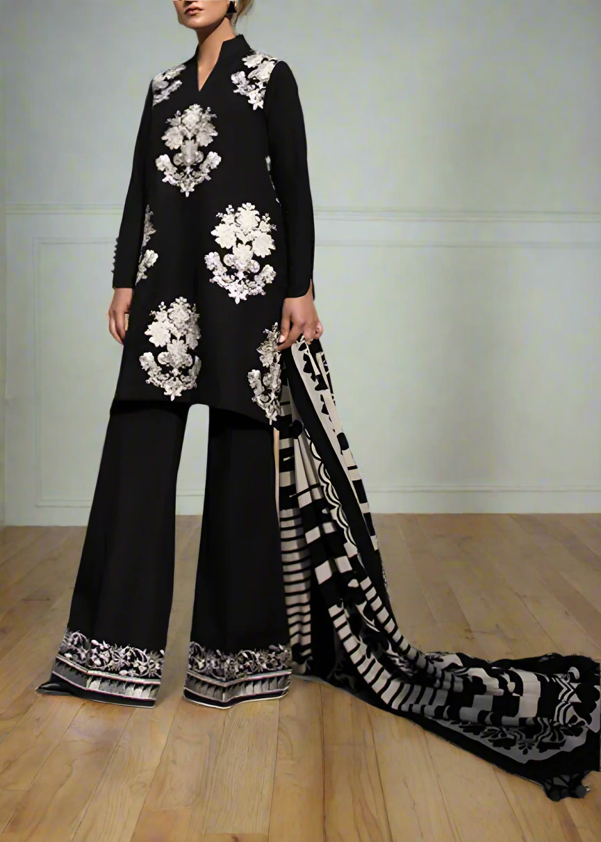 Grace W520-Embroidered 3pc khaddar dress With Printed shawl.